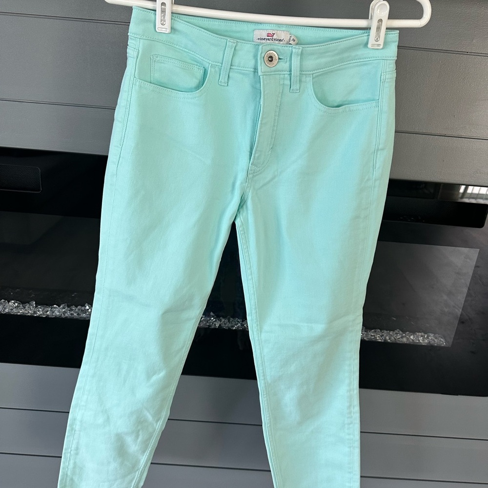Vineyard Vines mint green summer jeans